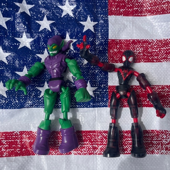 Hasbro Marvel Comics Bend & Flex 6” SPIDER-MAN AND GREEN GOBLIN - Picture 1 of 6